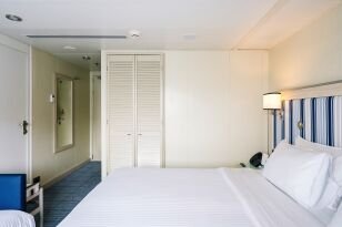 FH | Explorer family cabin on Santa Cruz II