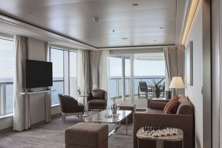 Otium Suite on Silver Nova