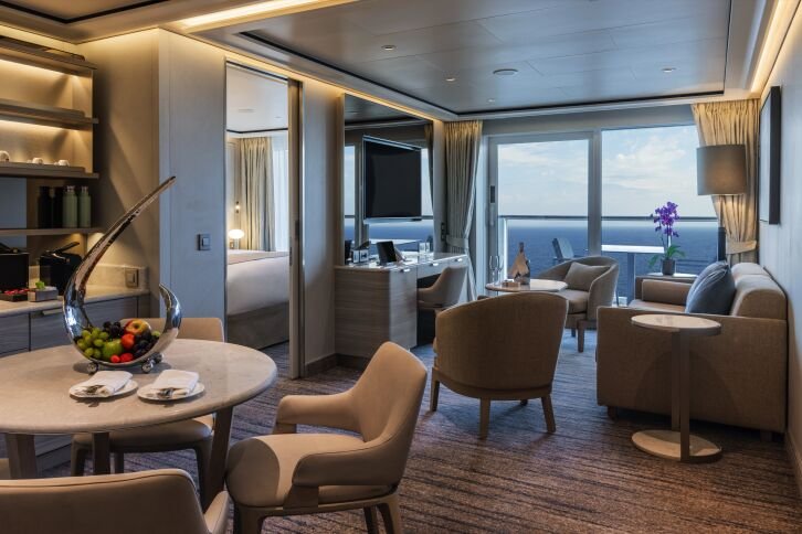Silver Suite on Silver Ray