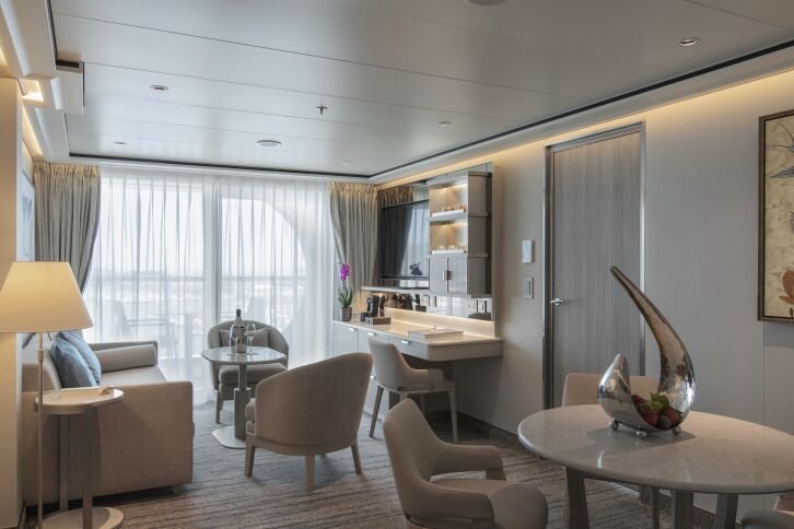 Junior Grand Suite on Silver Ray