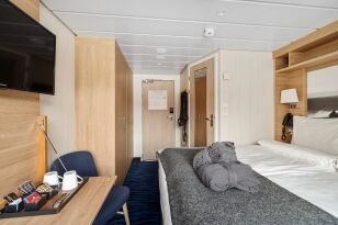Arctic Superior | Outside Cabin on MS Spitsbergen